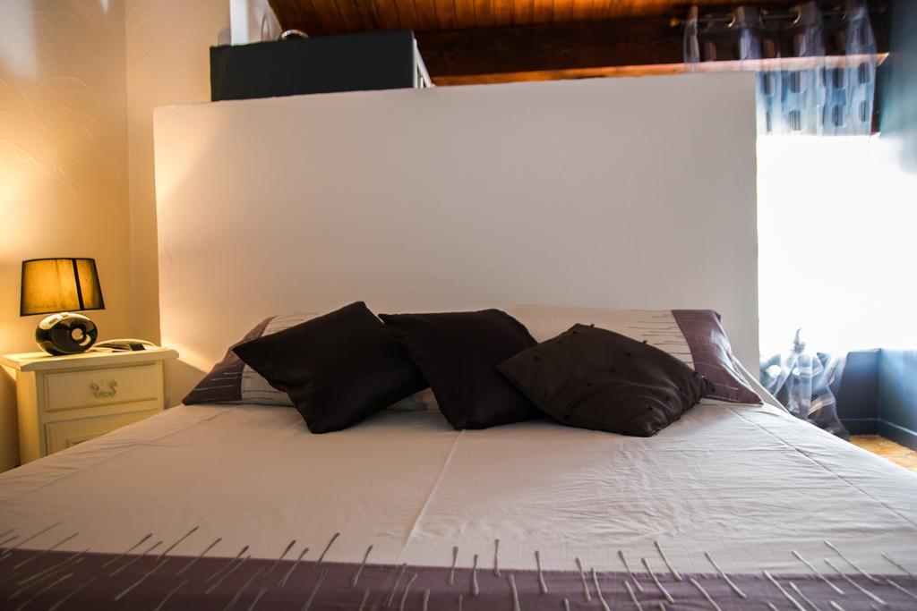 L'Armourier Bed & Breakfast Largentiere Room photo